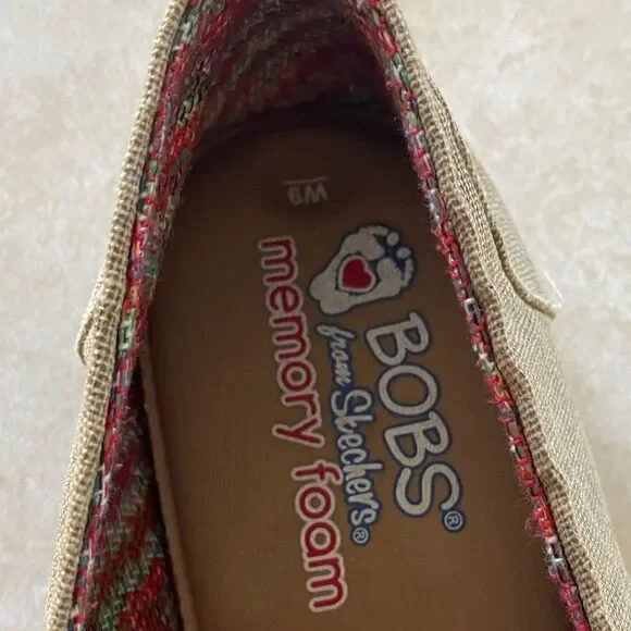 Bobs Skechers Memory Foam Women’s plush Feather shoes size 9 embroidery Aztec - Picture 8 of 8